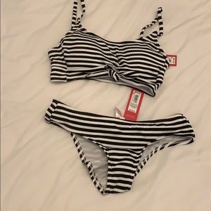 New with tags black and white Striped bikini